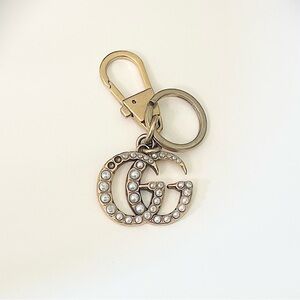 Authentic Rare GUCCI Double G Pearl Keychain